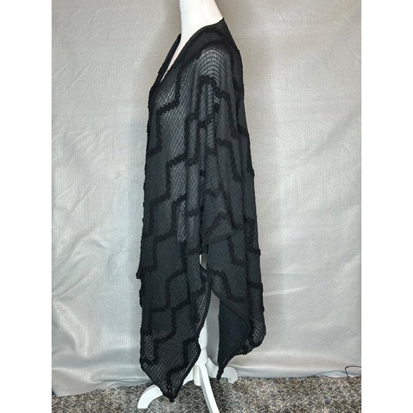 Stylish Zig Zag Fashion Poncho Black One Size Fits Most‎  FM-AV246 - Picture 5 of 5